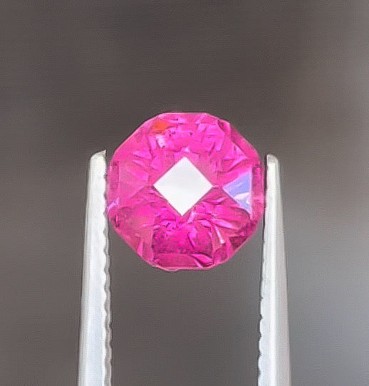 1.50ct Tanzanian Rhodolite Garnet