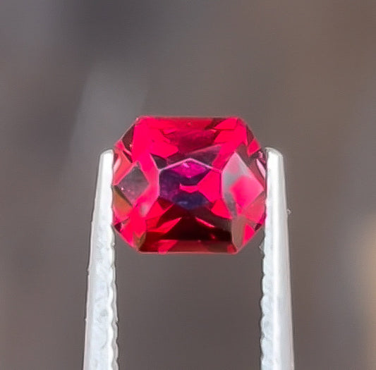 1.25ct Malawi Almandine Garnet