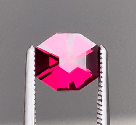 1.07ct Tanzanian Rhodolite Garnet