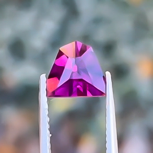 1.30ct Tanzanian Rhodolite Garnet